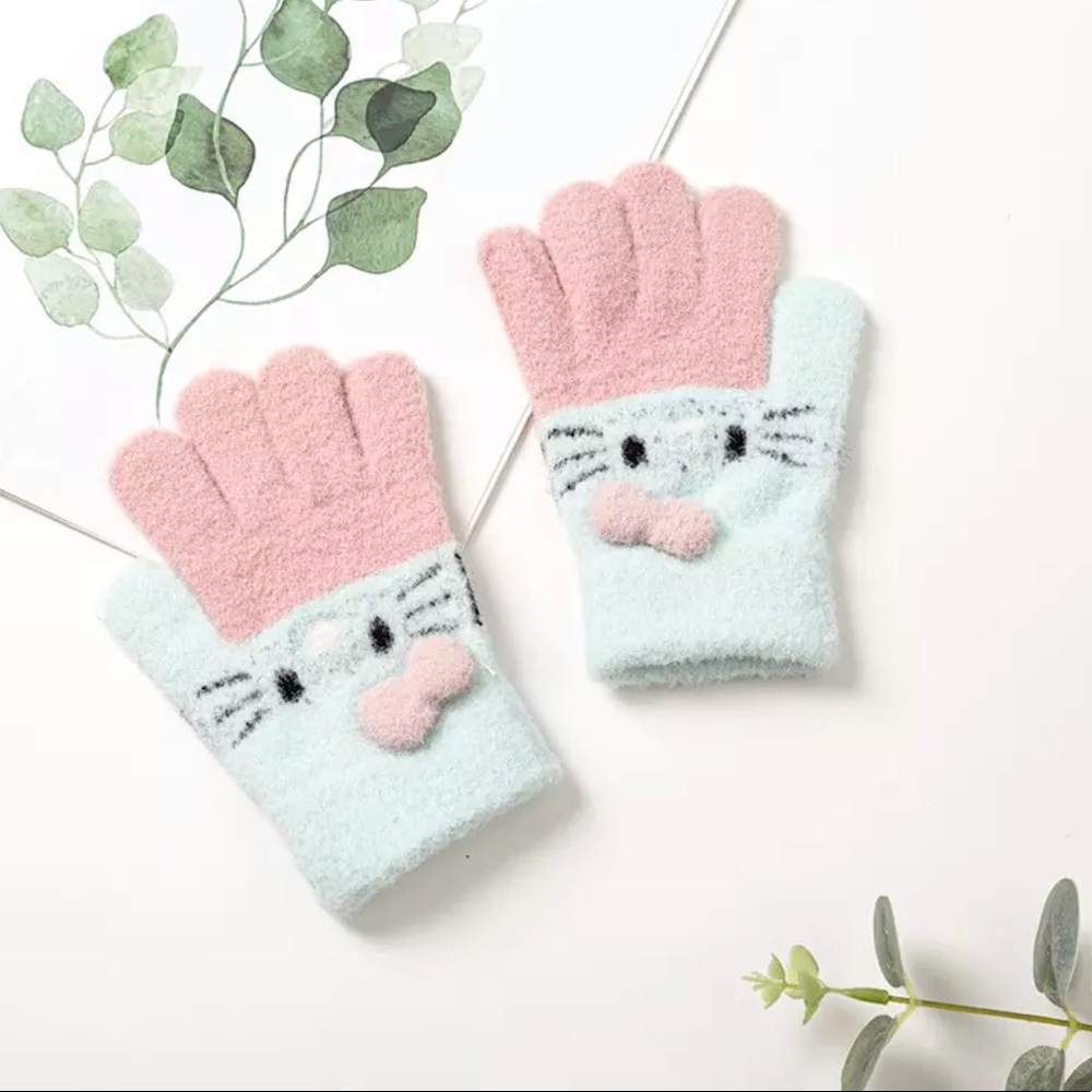 Hello Kitty gloves girls kids small mint green toddler fuzzy